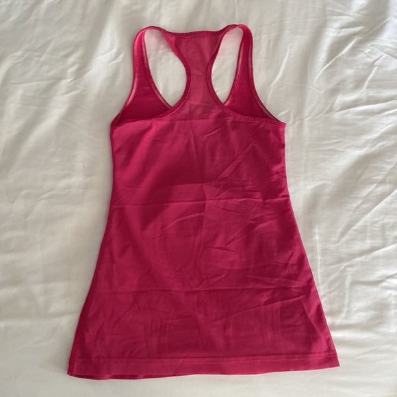 pink mesh back lululemon tank size 4 - Picture 6 of 7